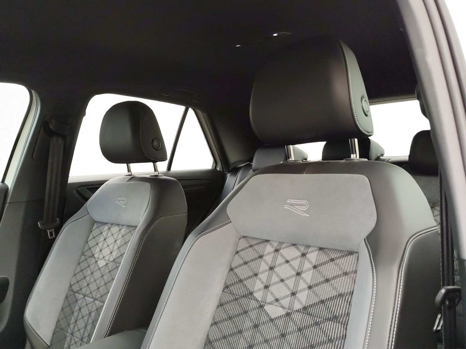 Volkswagen T-Roc - Bild 13