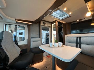 Fahrzeugabbildung HYMER / ERIBA / HYMERCAR B-Klasse Master Line I 780 Voll *Traumwagen*