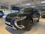 Mitsubishi Outlander PHEV Intro Edition 4WD - Mitsubishi Outlander: Intro Edition