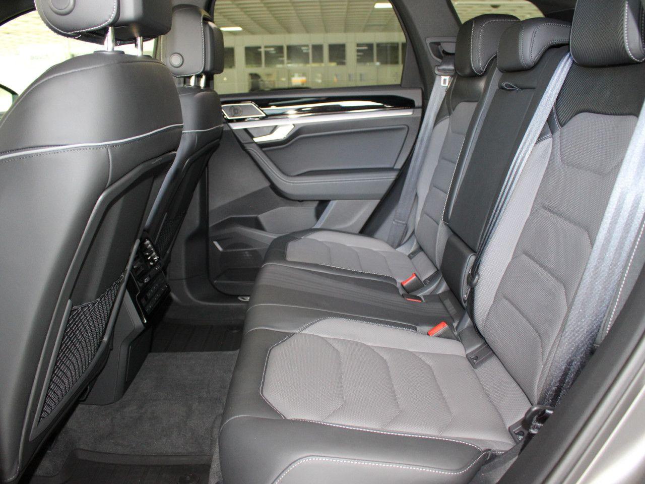 Volkswagen Touareg V6 TSI 4Motion R-Line FINAL EDITION