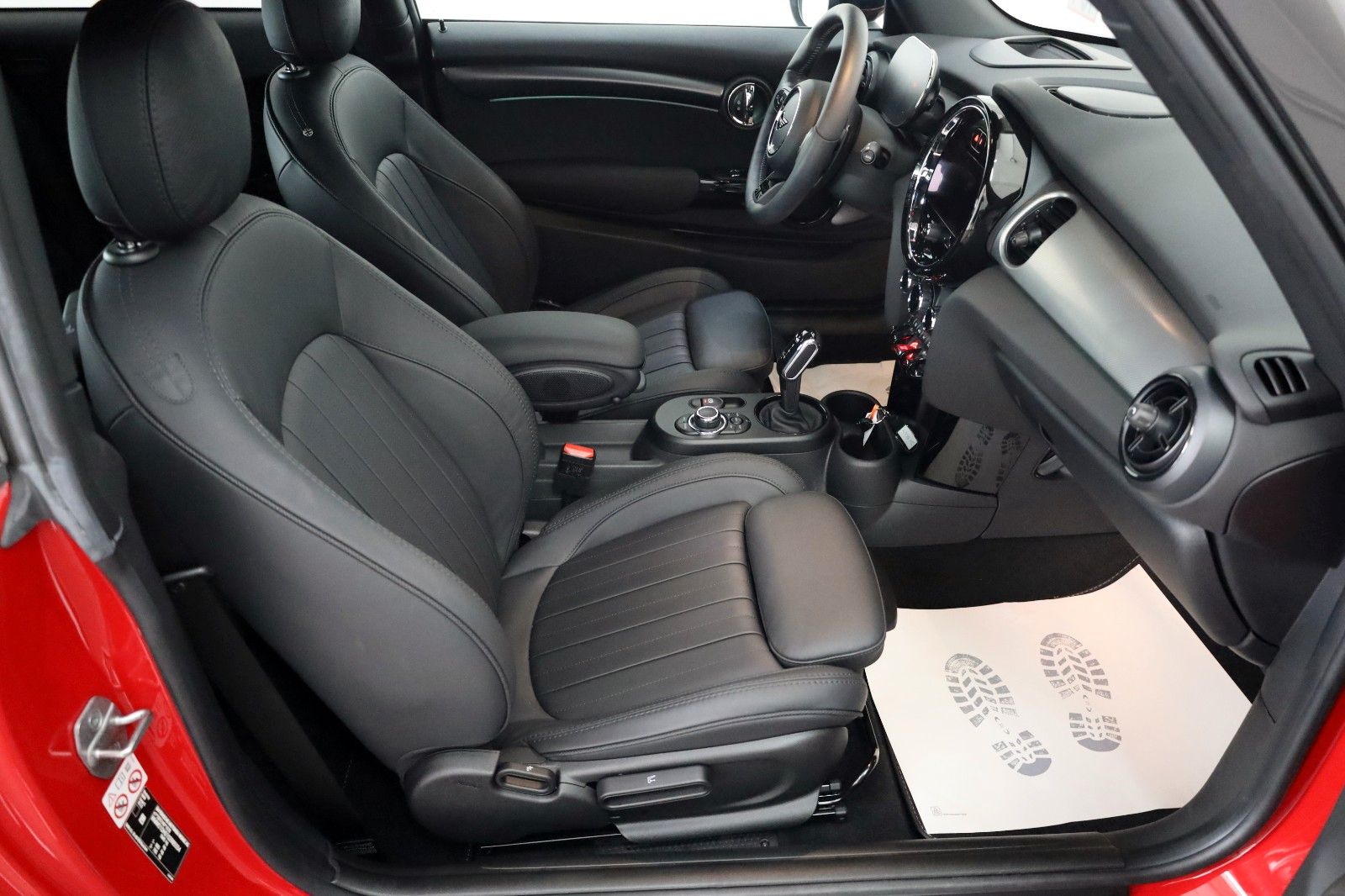 Fahrzeugabbildung MINI Cooper S, Yours Trim,Leder,Navi,Kamera,ACC,HUD