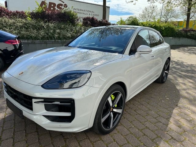 Porsche CAYENNE E-HYBRID COUPE 2025