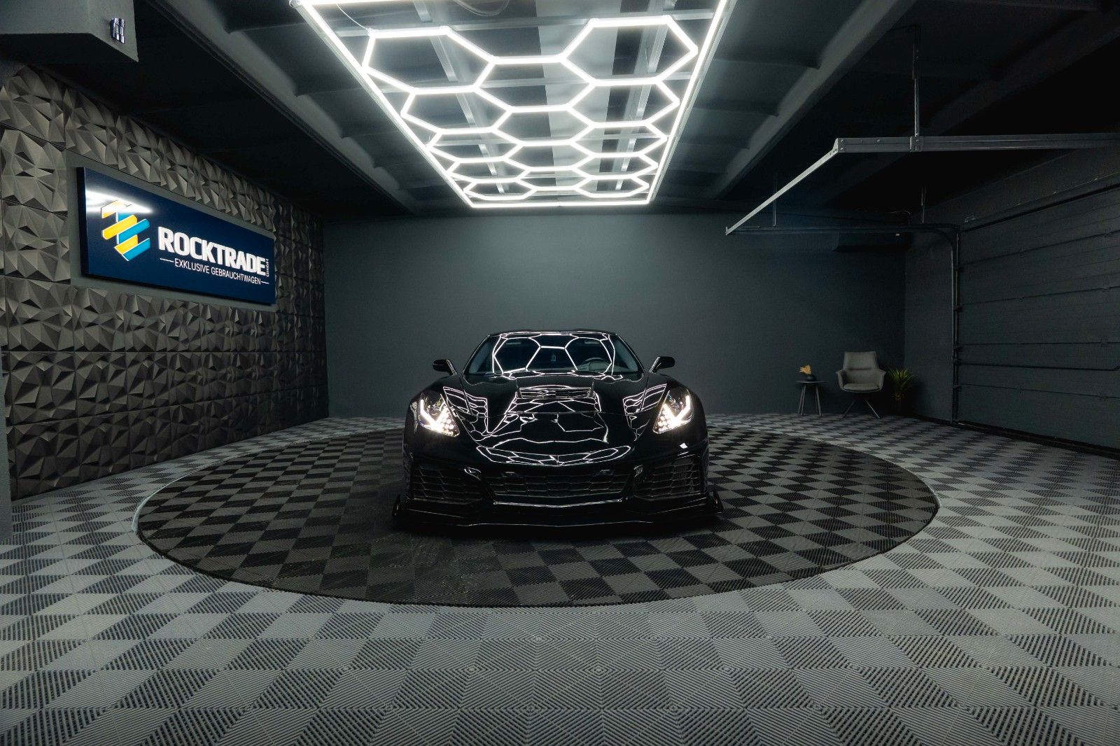 Fahrzeugabbildung Corvette C7 6.2 V8 Stingray 3LT Z06-Design Targa Perform.