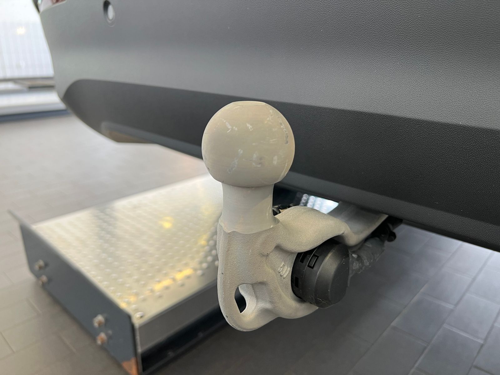 Fahrzeugabbildung Volkswagen Tiguan LIFE 1.5 eTSI DSG *AHK, LED Plus, Kamera,