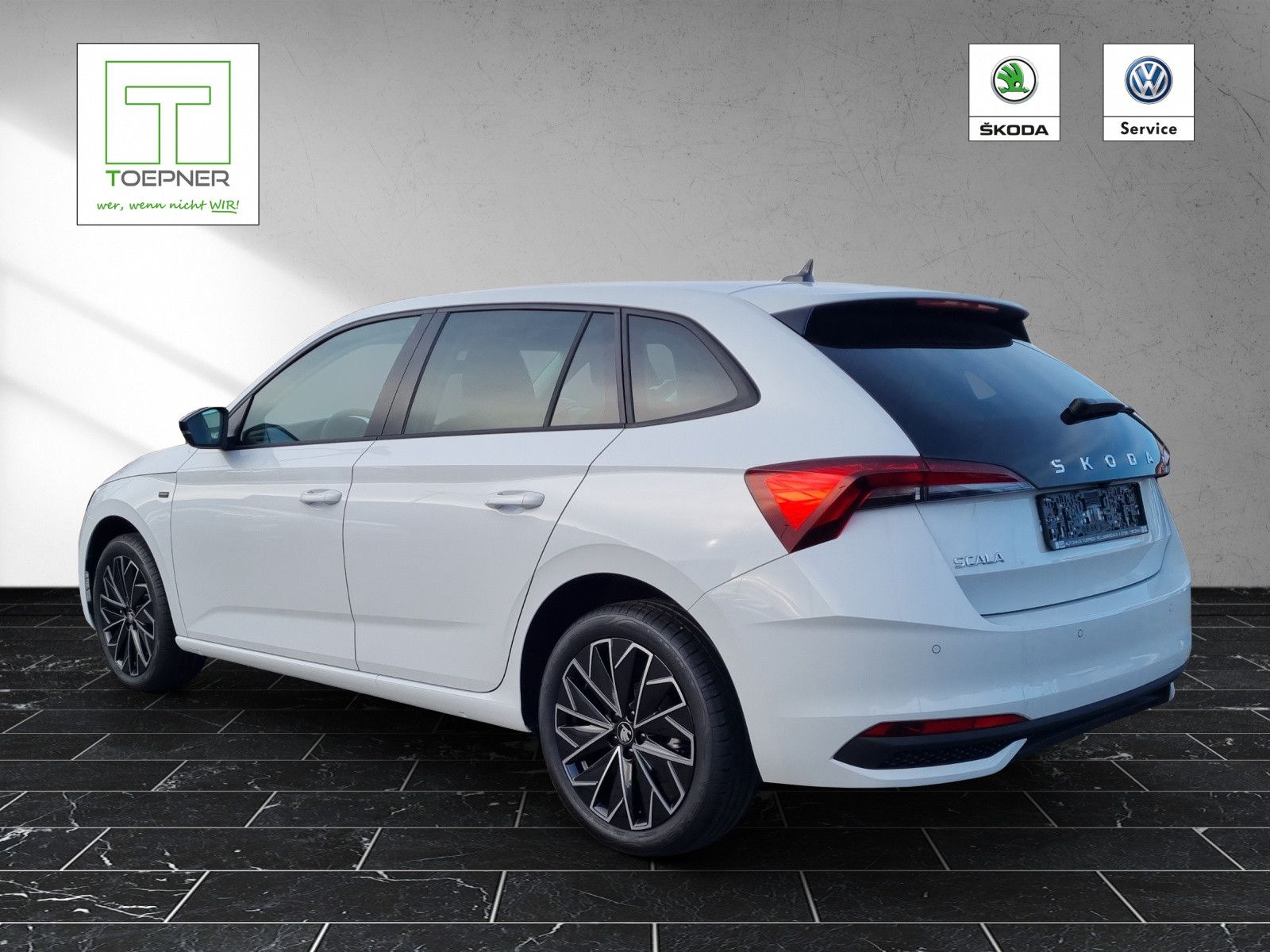 Fahrzeugabbildung SKODA Scala Tour 1,0 TSI DSG Black Image SipmlyClever