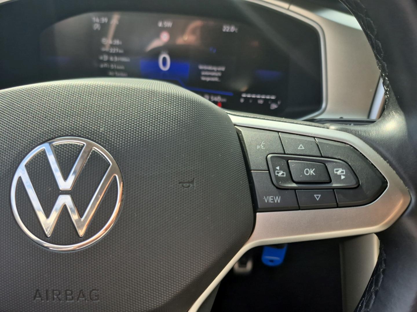 Volkswagen T-Roc Move DSG Navi CarPlay LED SHZ Parklenkassi, миниатюра 20