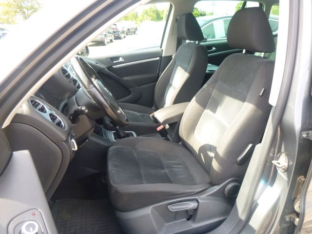 Fahrzeugabbildung Volkswagen Tiguan 1,4 TSI >AHK/NAVI/SHZ/PDC