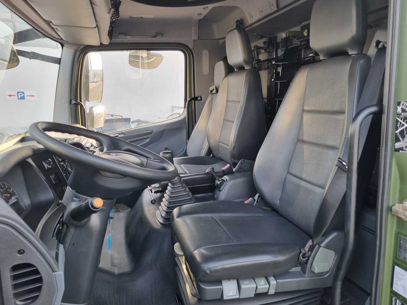 Fahrzeugabbildung Mercedes-Benz Axor 1829 A 4x4 Pritsche/Plane 10 Stück