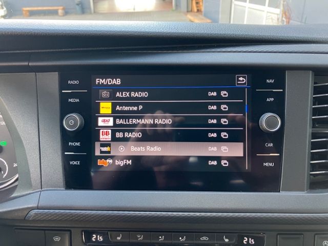 T6.1 Caravelle 2.0 TDI EcoProfi KLIMA LED NAVI