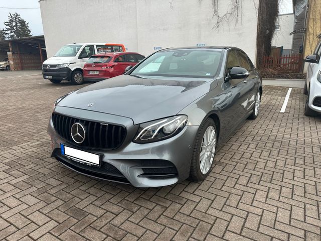 Mercedes-Benz E 220 d Lim. AMG **AMBI+DIST+AHK+SOUND+NAV**