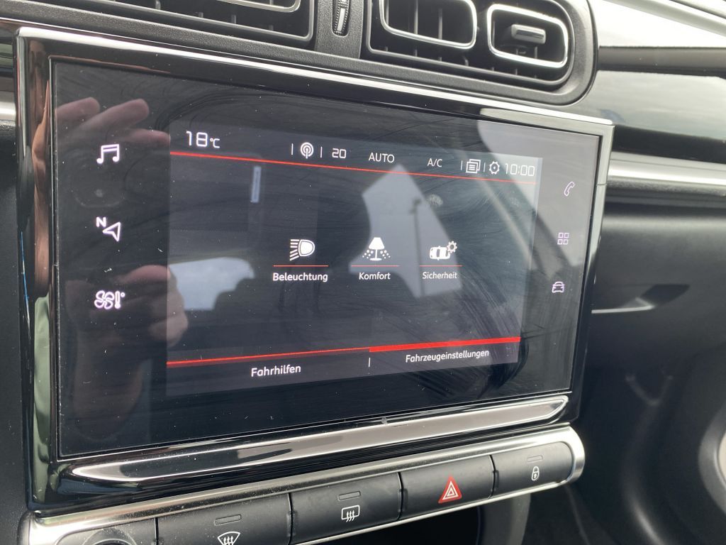 Fahrzeugabbildung Citroën C3 Pure Tech 110 S&S MAX *Navi*Rückf.k.*