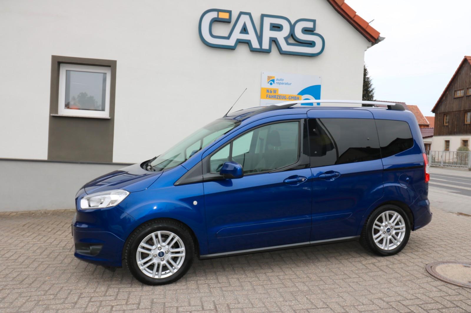 Ford Tourneo Courier Titanium