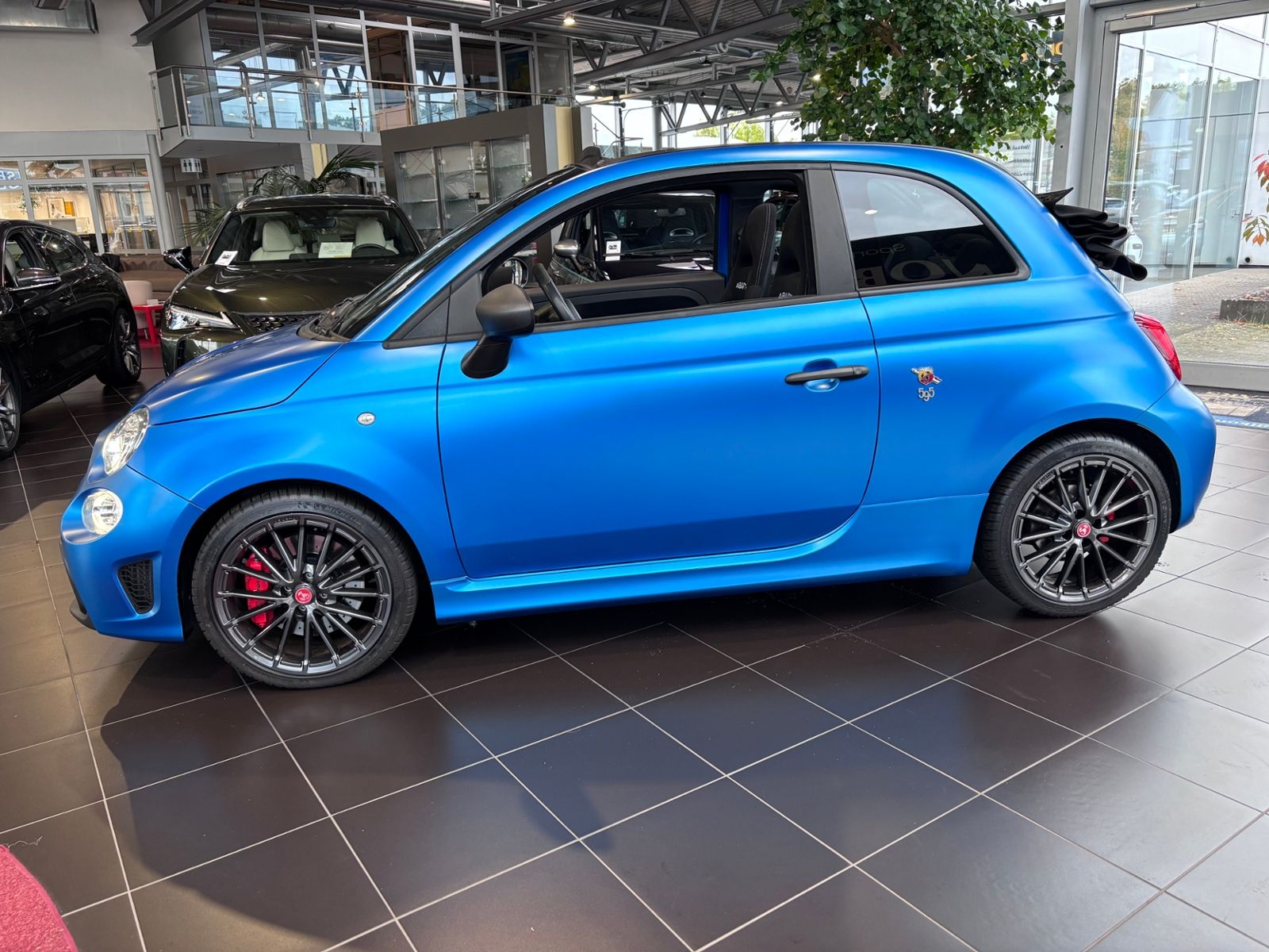 Fahrzeugabbildung Abarth 595C  Competizione BEATS XENON NAVI