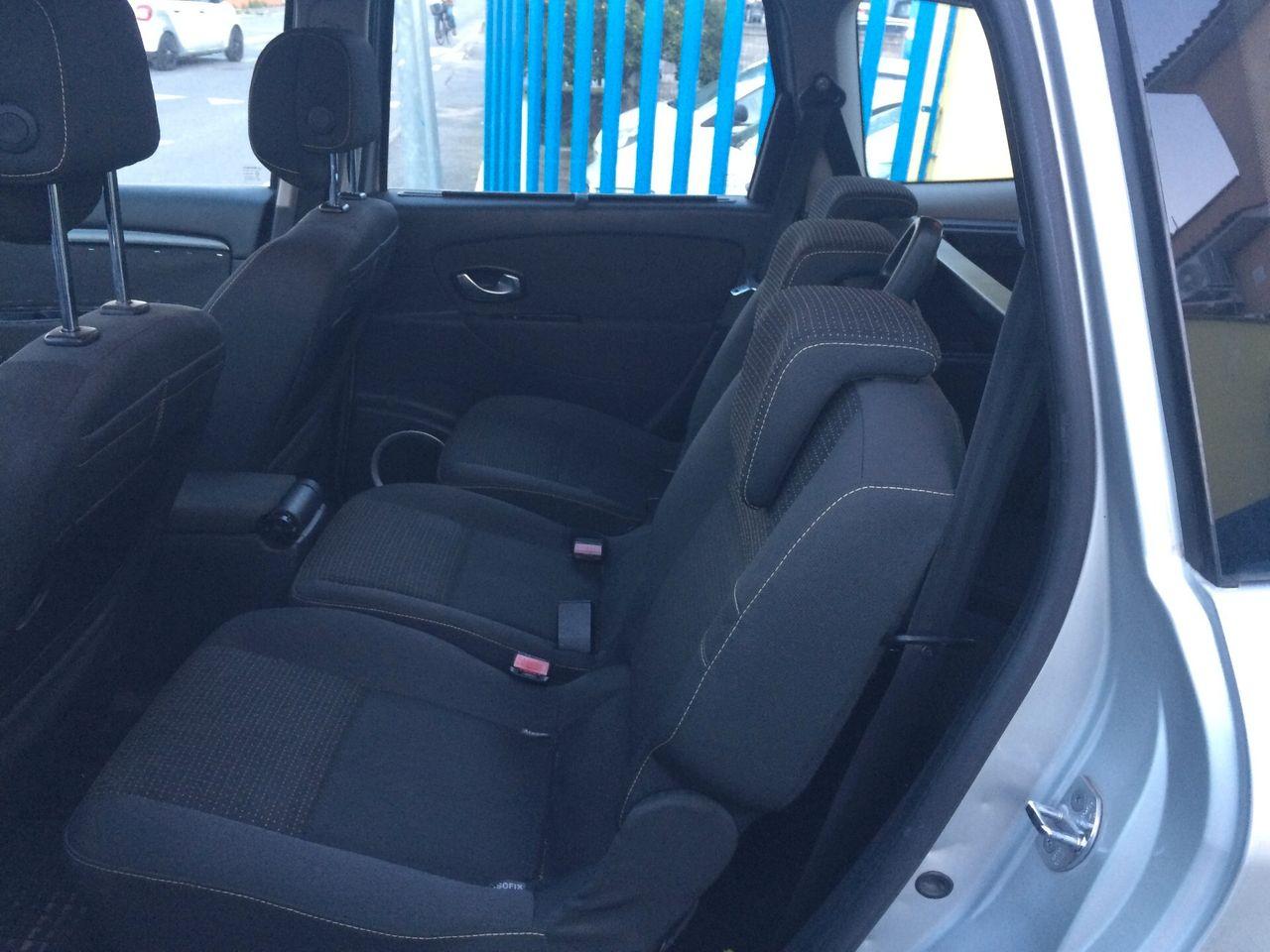 Renault Scenic 2009 — фото 13