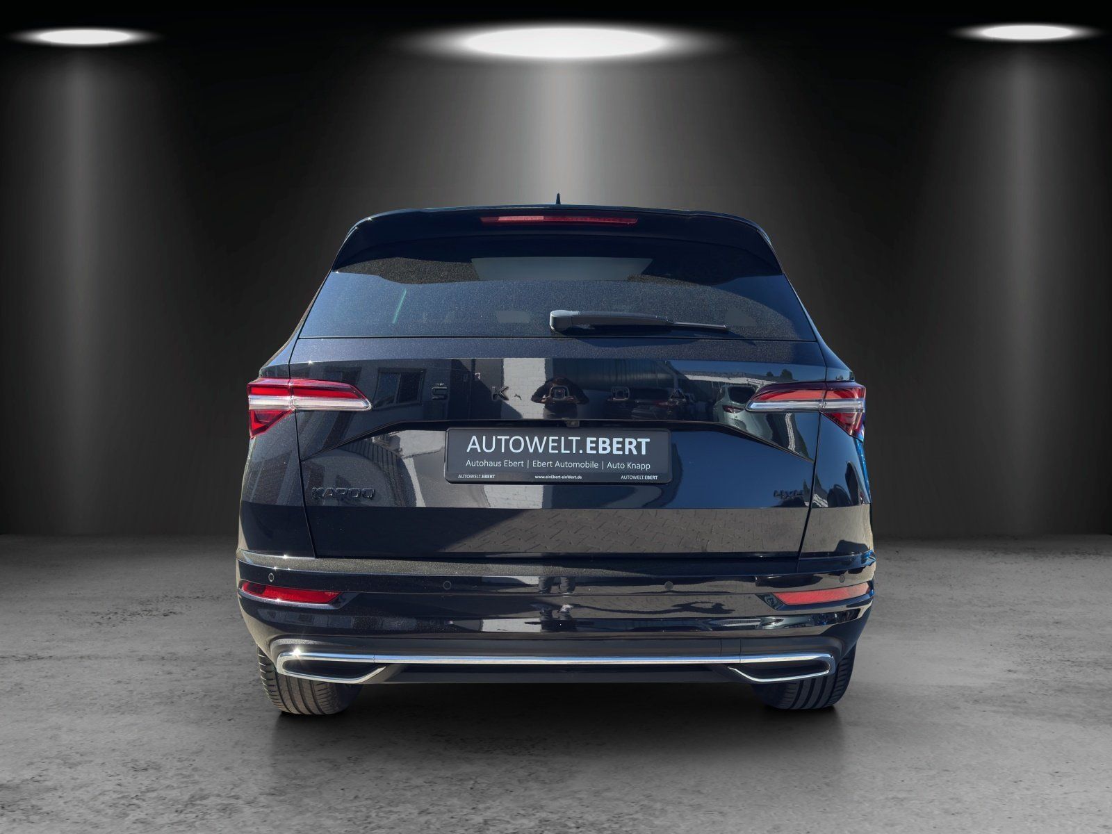 Fahrzeugabbildung SKODA Karoq 2.0 TDI Sportline 4x4/PANO/AHK/KAMERA/ACC/