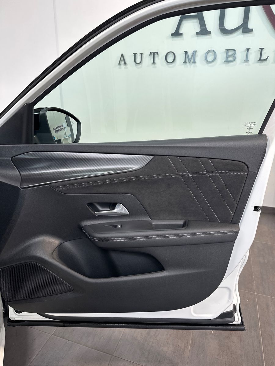 Fahrzeugabbildung Opel Mokka-e Ultimate NAV+MATRIX+ACC+KAMERA+SHZ+18ZO