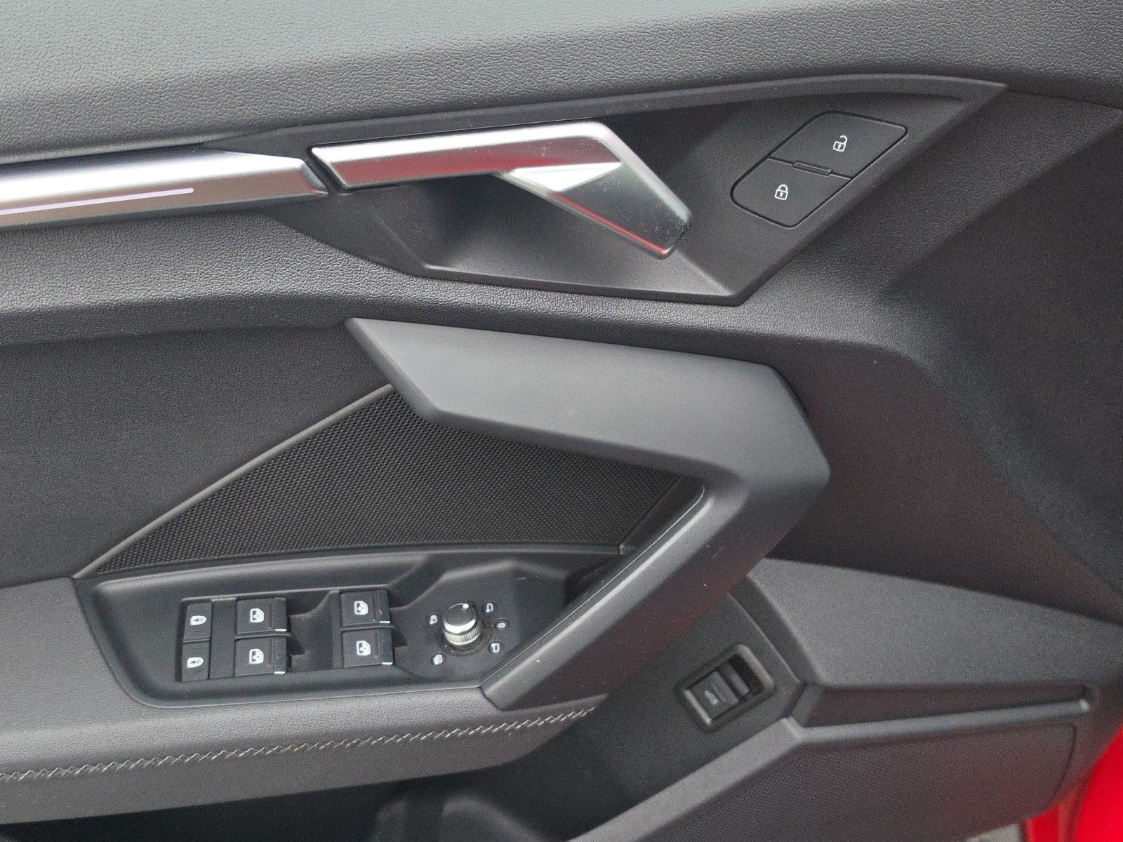 Fahrzeugabbildung Audi A3 Sportback 30 TDI S line LED AHK Kamera
