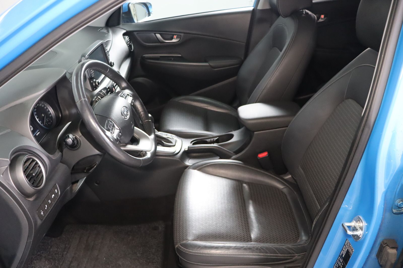 Fahrzeugabbildung Hyundai Kona Sport 4WD * HUD + RFK * LED