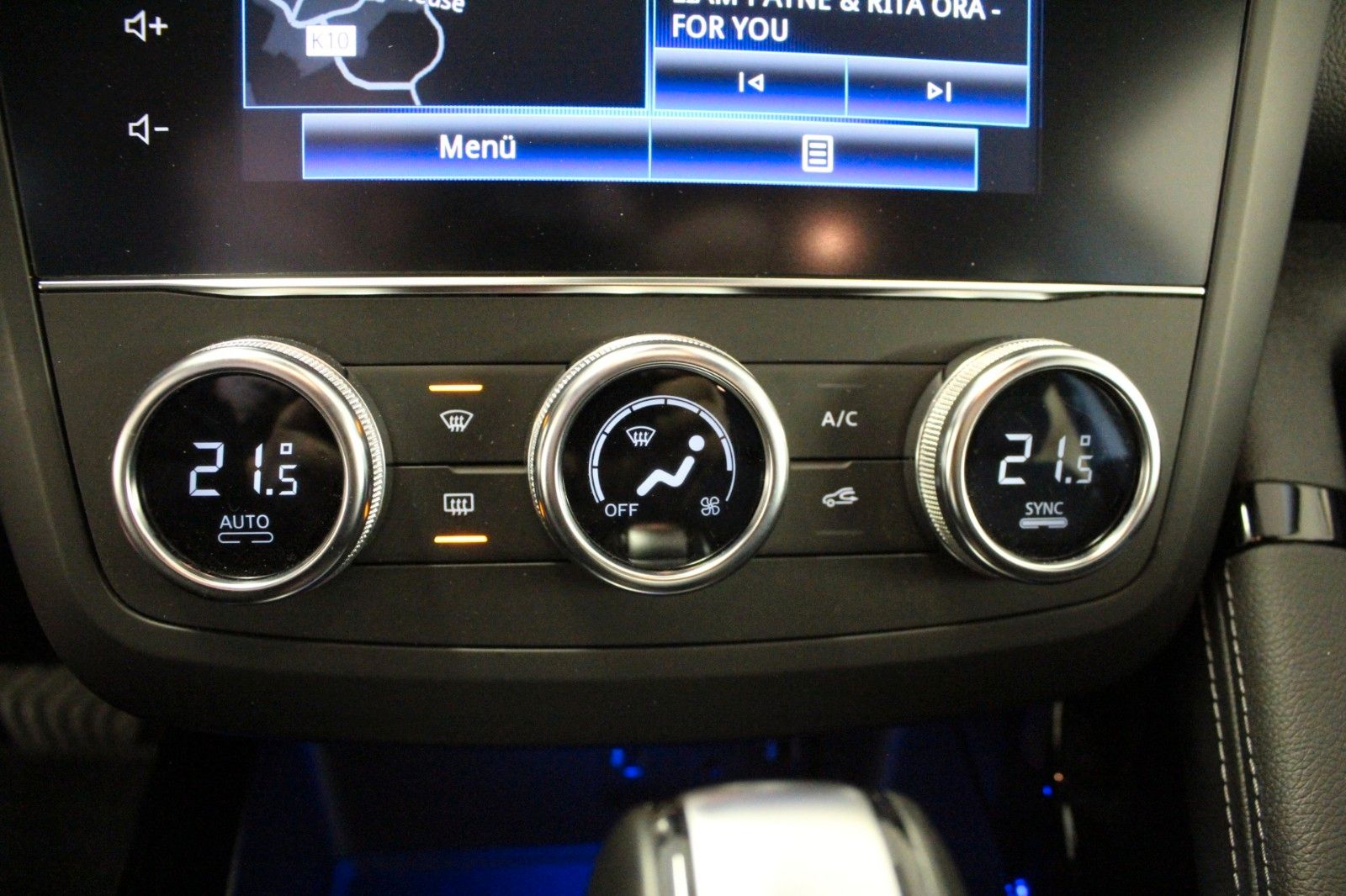 Fahrzeugabbildung Renault Kadjar TCe 140 EDC R-Link*Sitzhzg*AHK