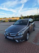 Mercedes-Benz B 200 BlueEFFICIENCY - Sports Tourer - Mercedes-Benz B 200: Sports Tourer