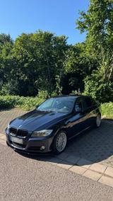 BMW 318 E90 *LEDER*NAVI*XENON*FACELIFT - BMW 3er Reihe aus 2009: Facelift