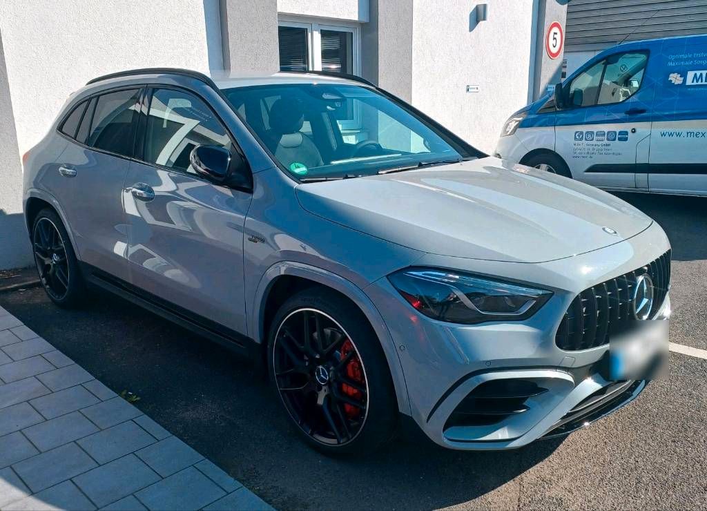 Image of Mercedes-Benz GLA 45 AMG