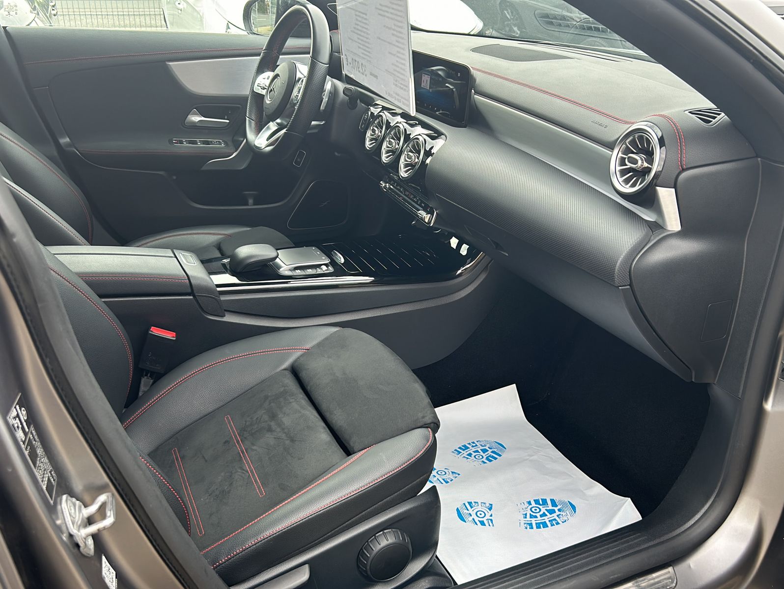 Fahrzeugabbildung Mercedes-Benz CLA 220 d Shooting Brake AMG Line