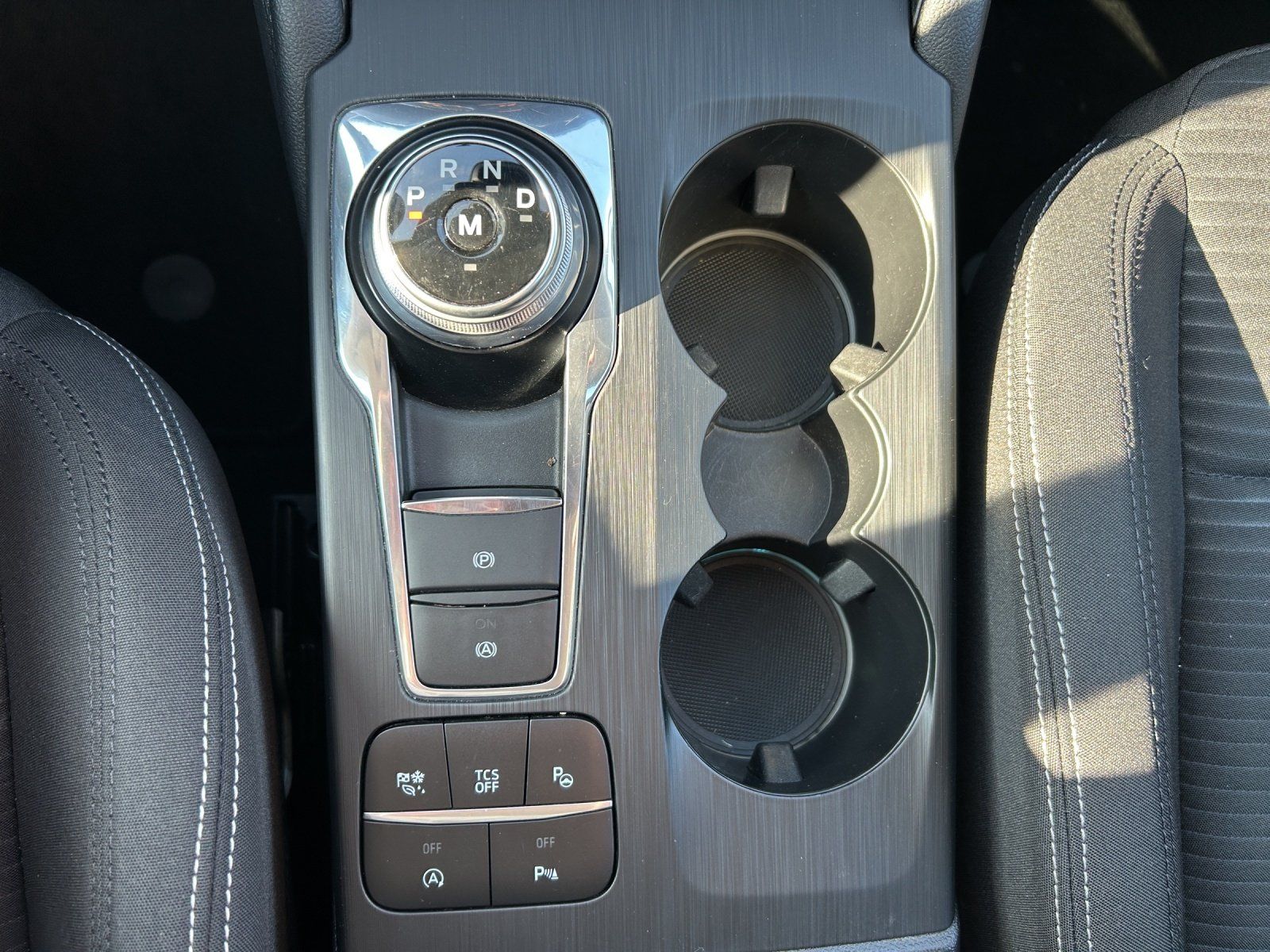 Fahrzeugabbildung Ford Focus 1.0 EcoBoost Titanium Kamera/Navi/LED
