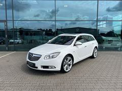 Fahrzeugabbildung Opel Insignia A ST Innov. Autom. Recaro Pano Navi 20"