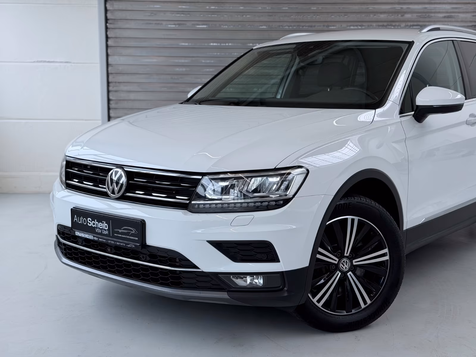 Volkswagen Tiguan Highline 4Motion*ACC*LED*Kamera*Massage*