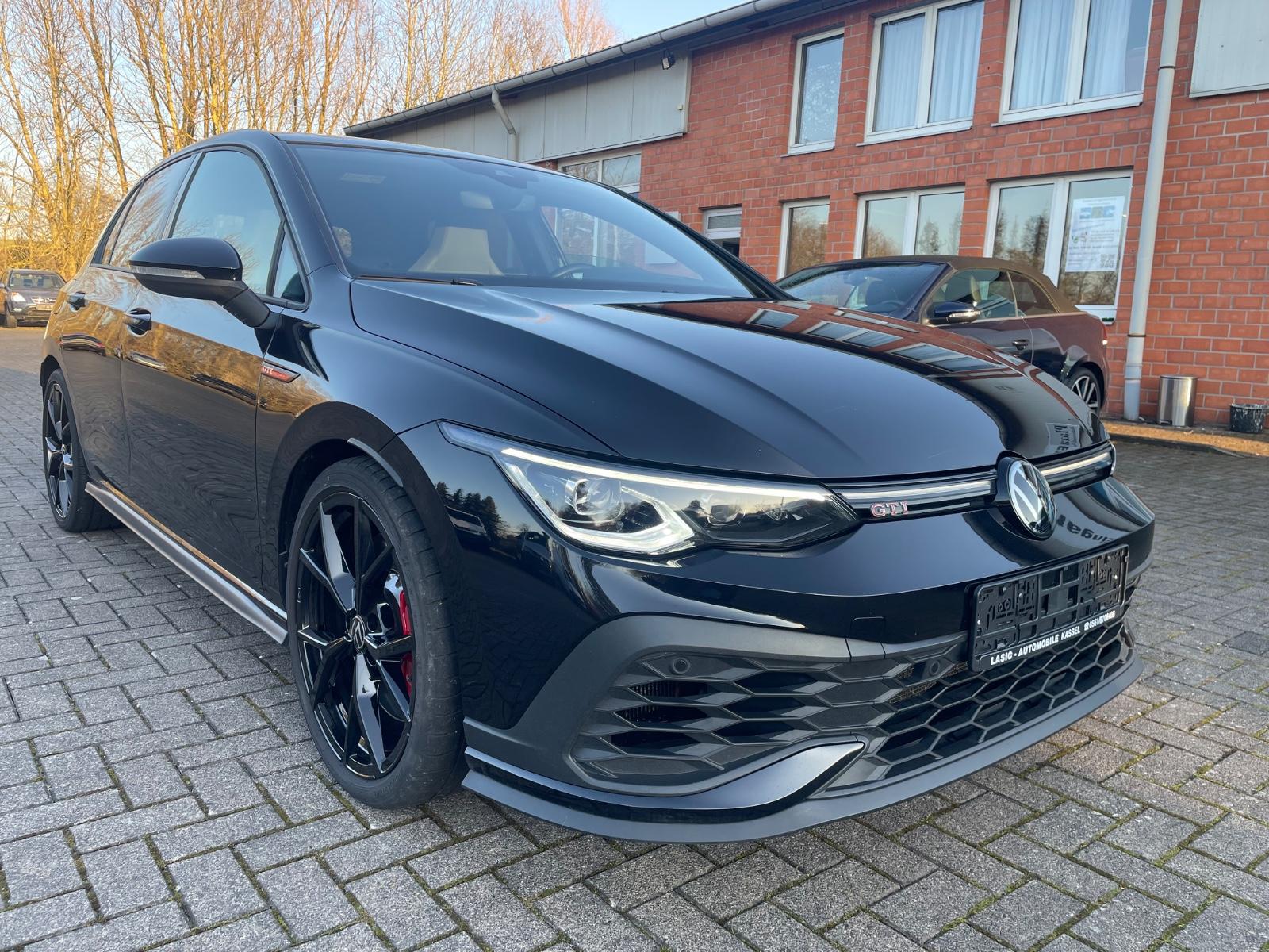 Volkswagen Golf VIII GTI Clubsport BLACKSTYLE PANO HUD DCC