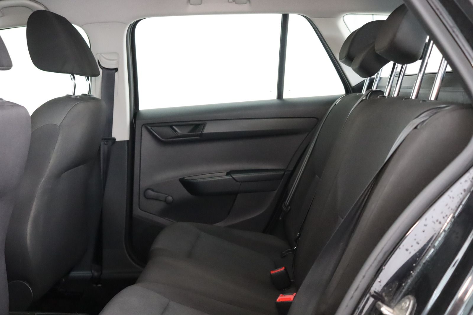 Fahrzeugabbildung SKODA Fabia 1.2 TSI Active Combi 1.Hand