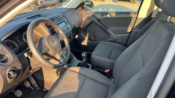Volkswagen Tiguan - 9