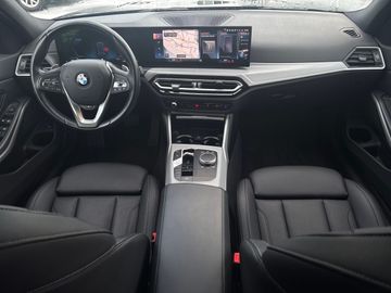 BMW 320d xDrive Touring DAB LED Standhzg. RFK Shz