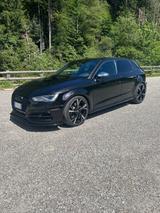 Audi S3 2.0 TFSI S tronic quattro Sportback - - Audi S3 mit Benzin-Antrieb: Kombi, Automatik