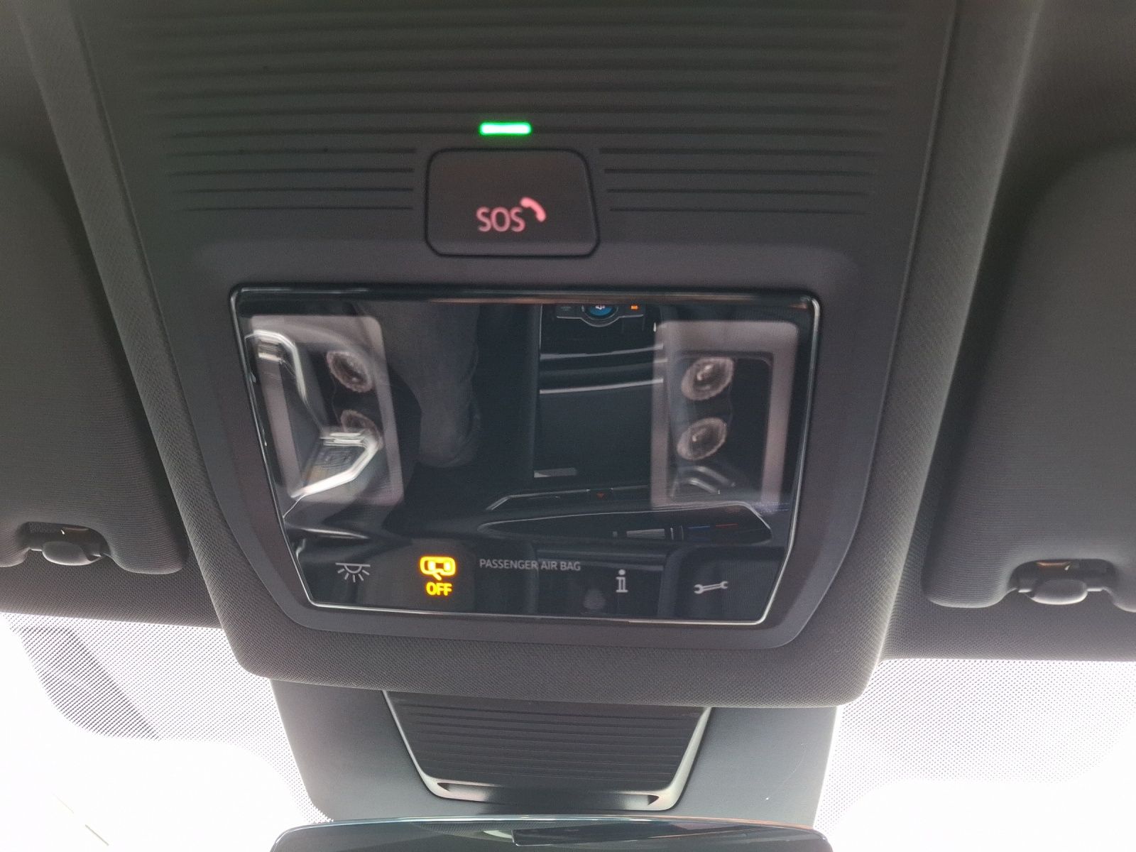 Fahrzeugabbildung Volkswagen Tiguan eTSI R-Line DSG Standhzg Matrix AHK Navi