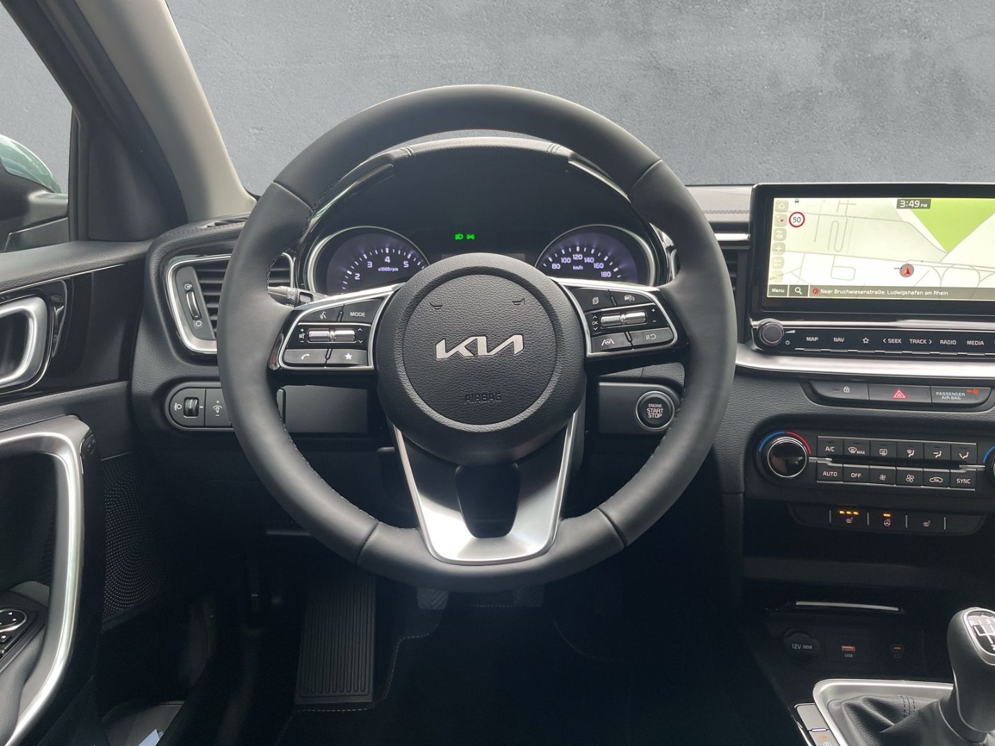 Fahrzeugabbildung Kia Ceed ULTIMATE EDITION 1.0 T-GDI  *STYLE-PAKET*