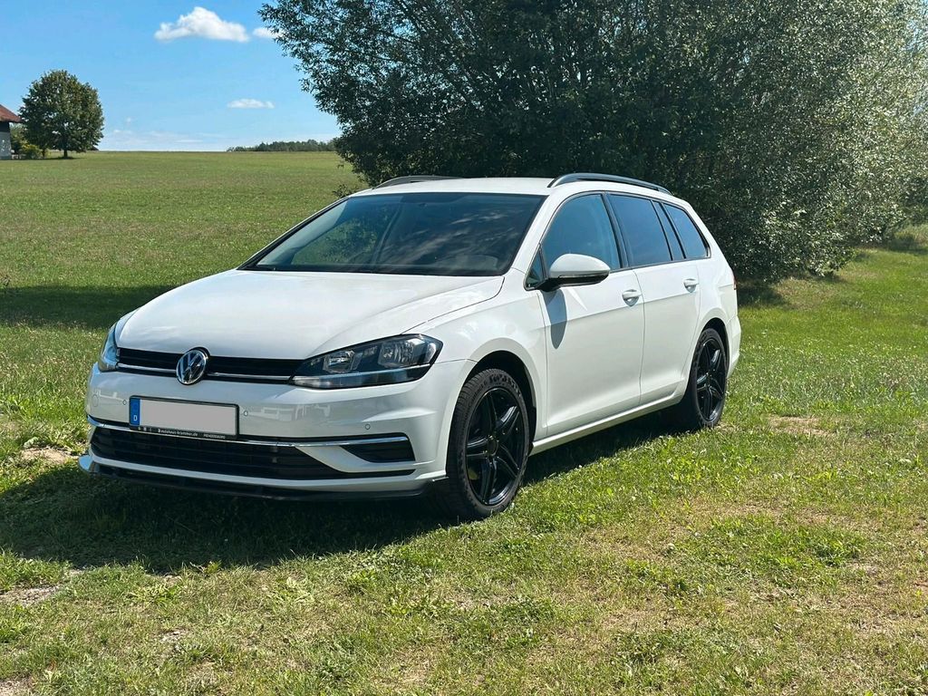 Image of Volkswagen Golf
