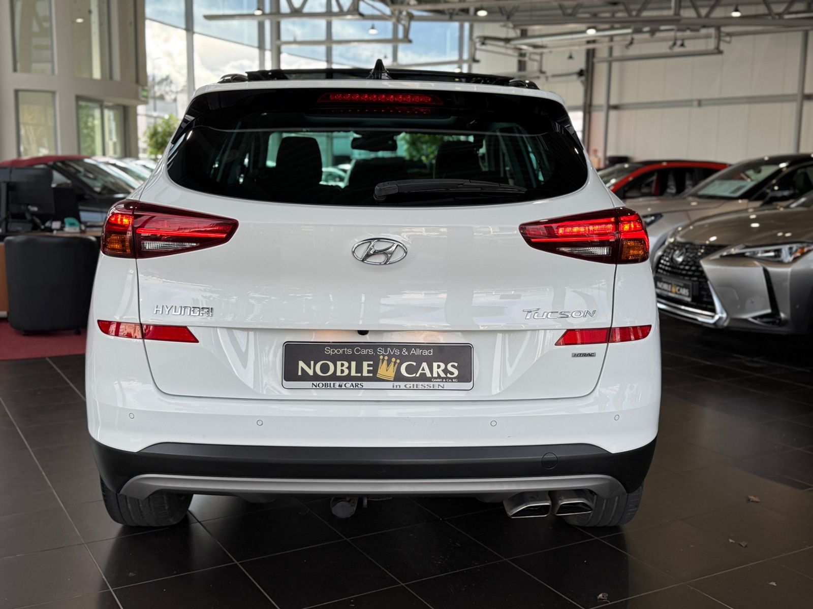 Fahrzeugabbildung Hyundai TUCSON Premium 4WD PANO AHK LED