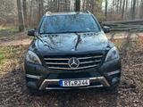 Mercedes-Benz ML 350 BlueTEC 4MATIC - - gebrauchte Mercedes-Benz ML 350 aus dem Jahr 2012