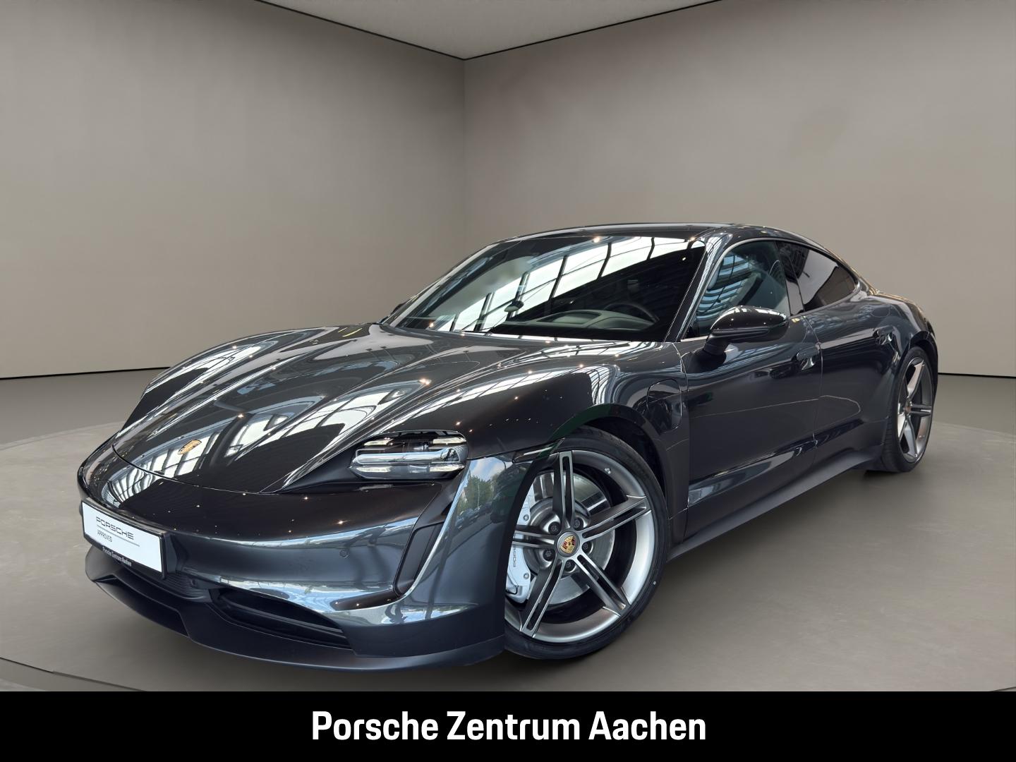 Porsche Taycan BOSE Head-Up Luftfederung Rückfahrkamera