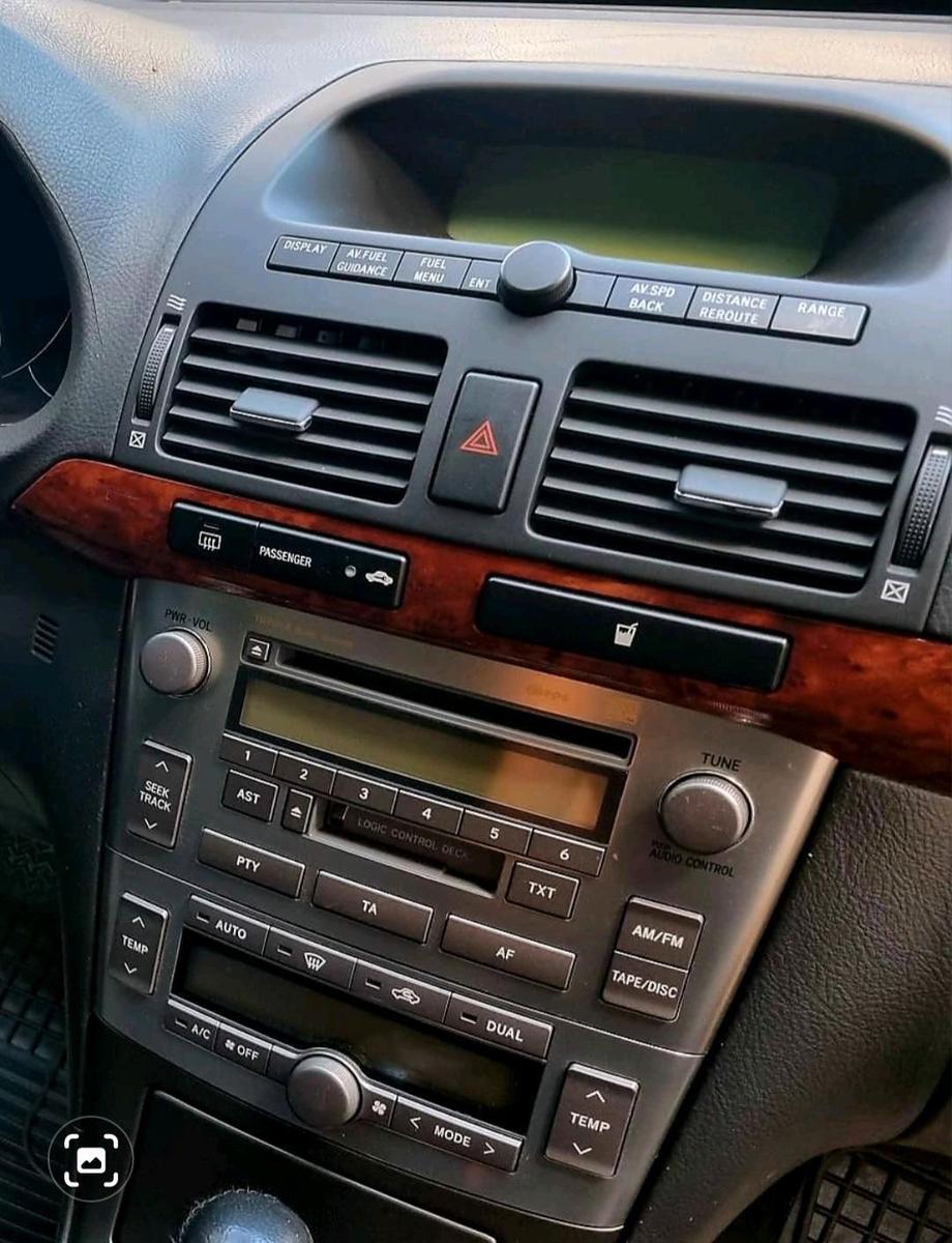 Toyota Avensis 2004 — photo 5