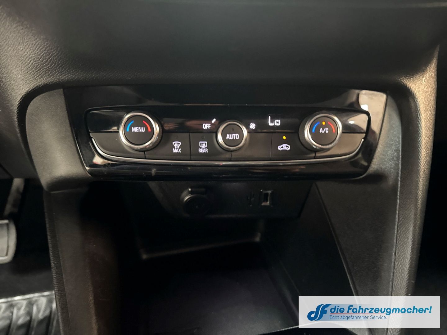 Fahrzeugabbildung Opel Corsa-e Corsa F e Edition Digitales Cockpit Appl