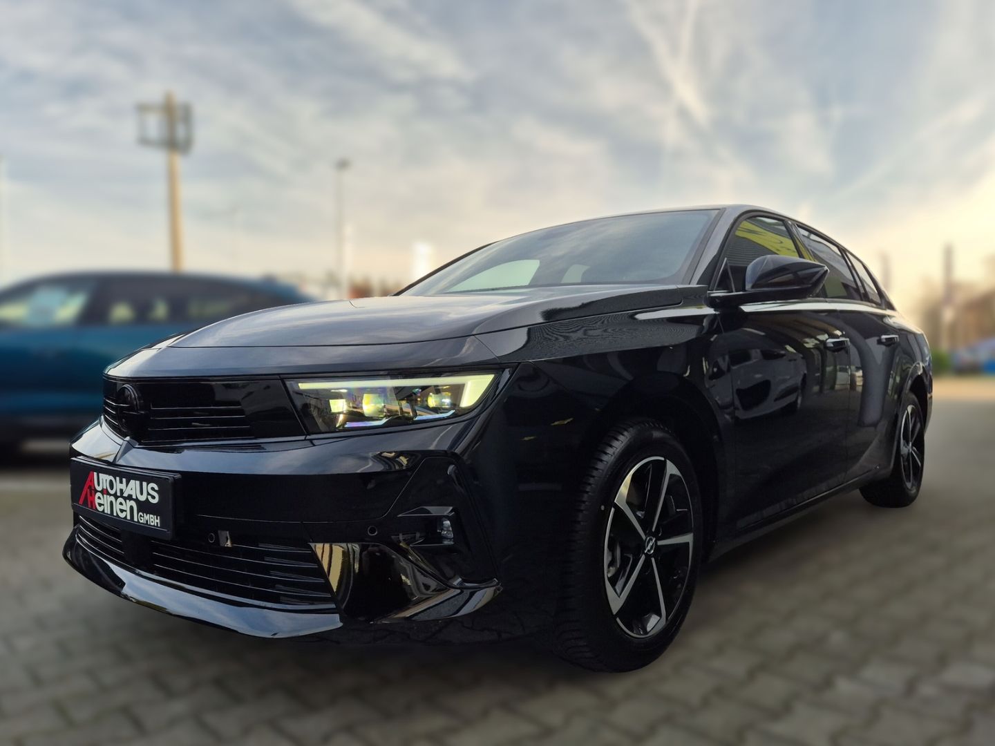 Fahrzeugabbildung Opel Astra 1.5 D EU6e L Sports Tourer GS HUD Navi 360