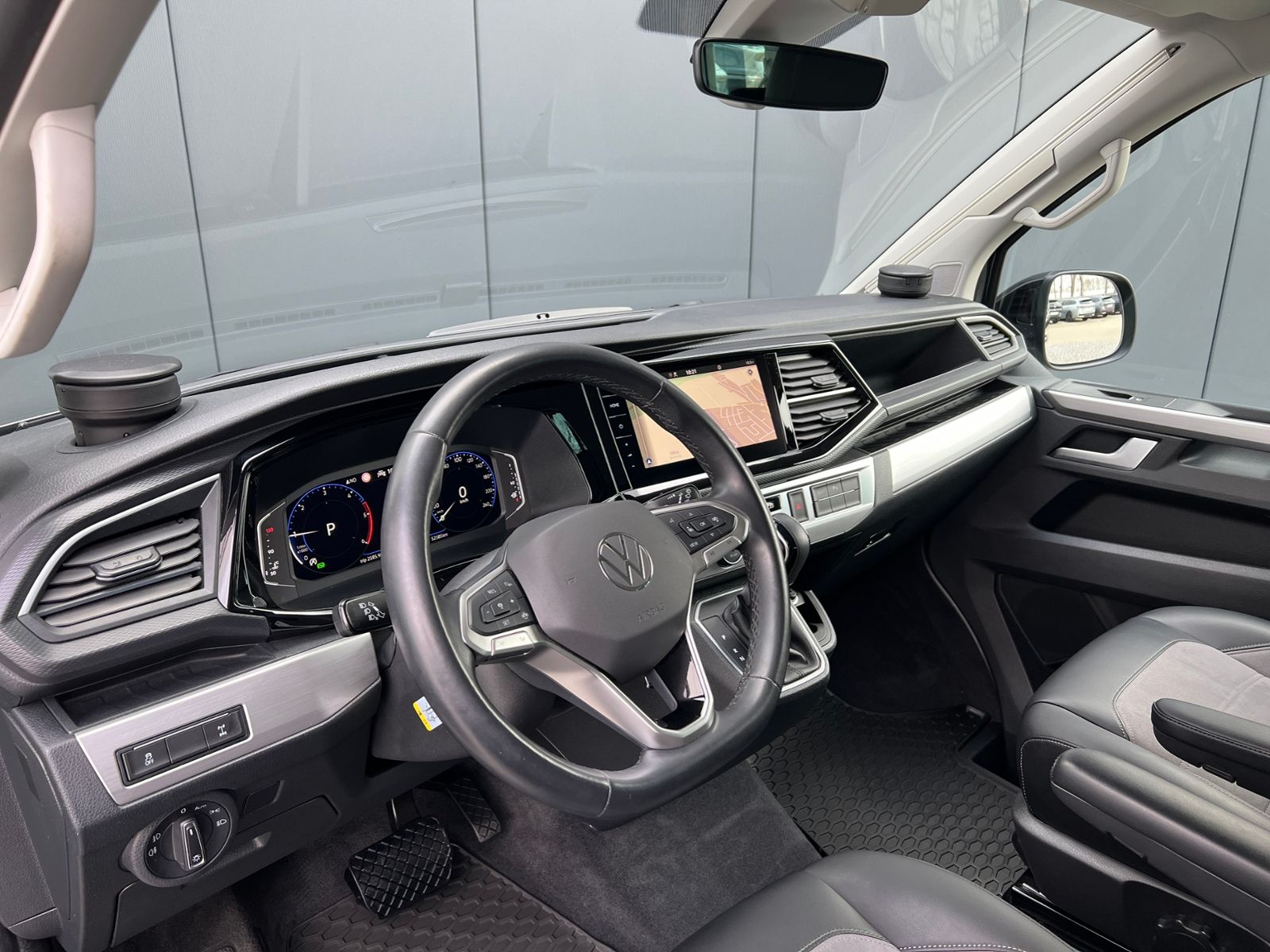 Fahrzeugabbildung Volkswagen T6.1 California Beach Tour Edition 2.0 TDI DSG 4