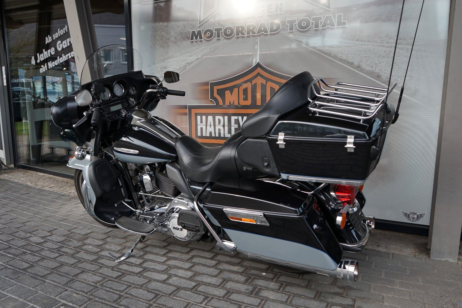 Fahrzeugabbildung Harley-Davidson Electra Glide Ultra Limited FLHTK mit JEKILL