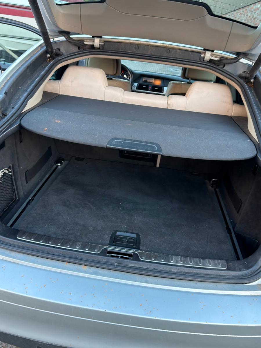 BMW X6 - XDRIVE35I -  306 CV - BVA - VOLANT EN CUIR