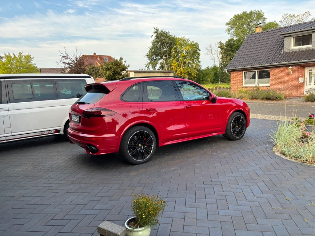 Image of Porsche Cayenne