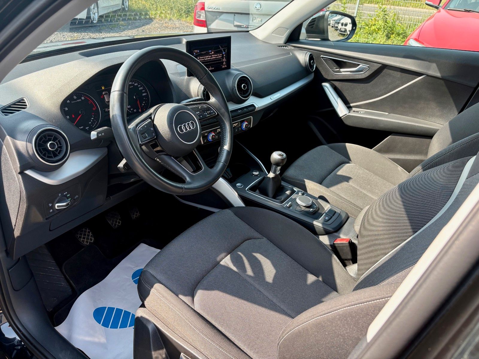 Fahrzeugabbildung Audi Q2 30 TFSI sport Navi LED Klima PDC 2.HAND 17"LM