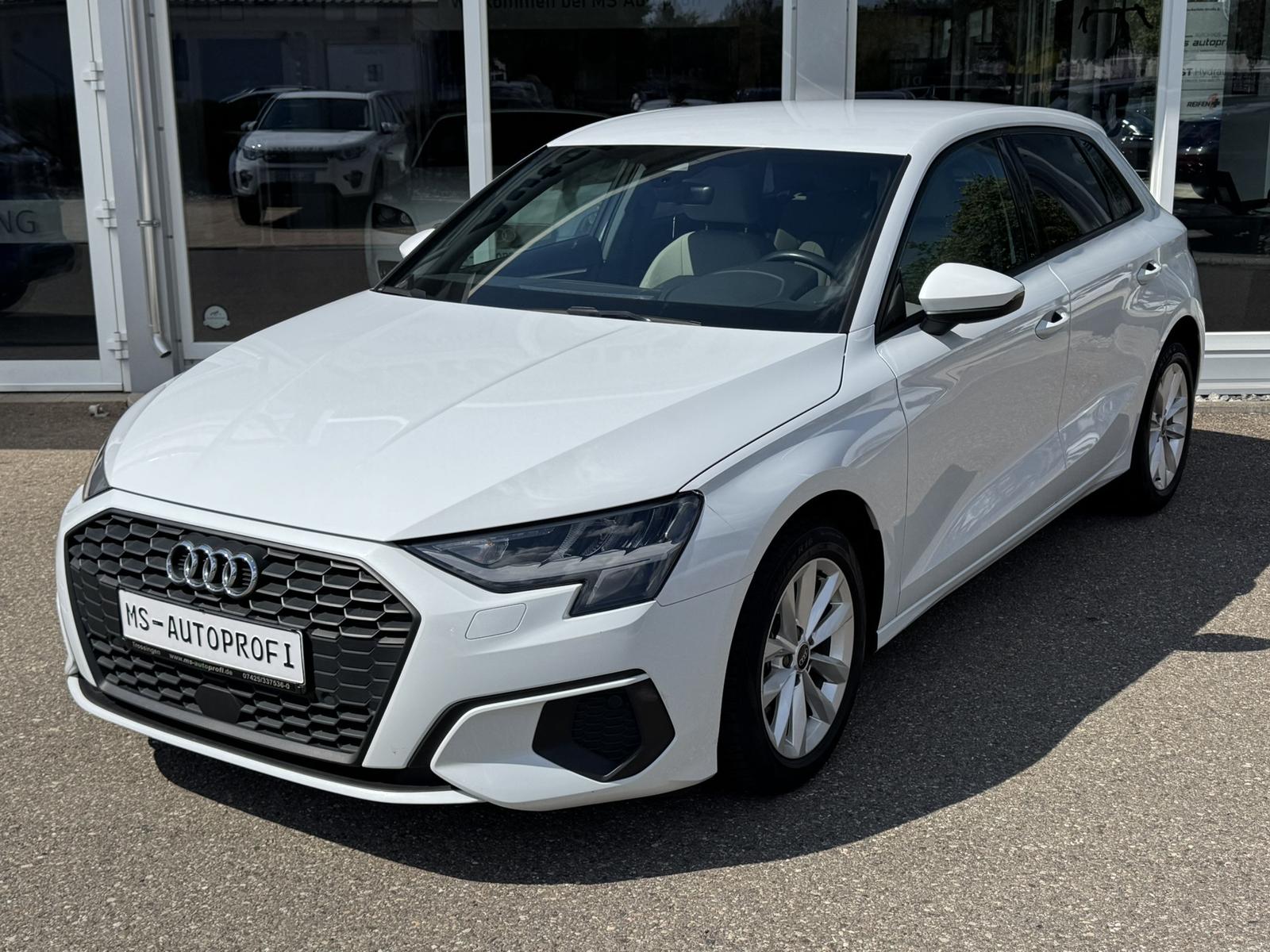 Audi A3 Sportback 1.0 30 TFSI S Tronic Attraction